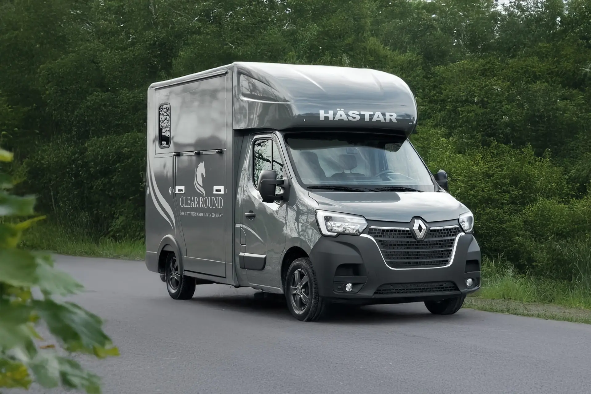 Clear Round Ultralätt hästlastbil