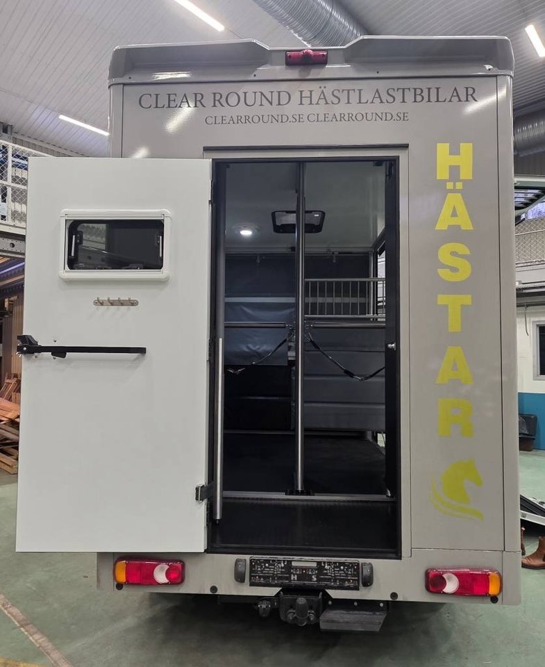 Clear Round Stuteri  Renault 170 hk automat